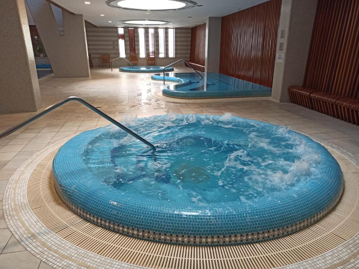 Luxury Apartment Dunapest With Spa And Pool Budapest Luaran gambar