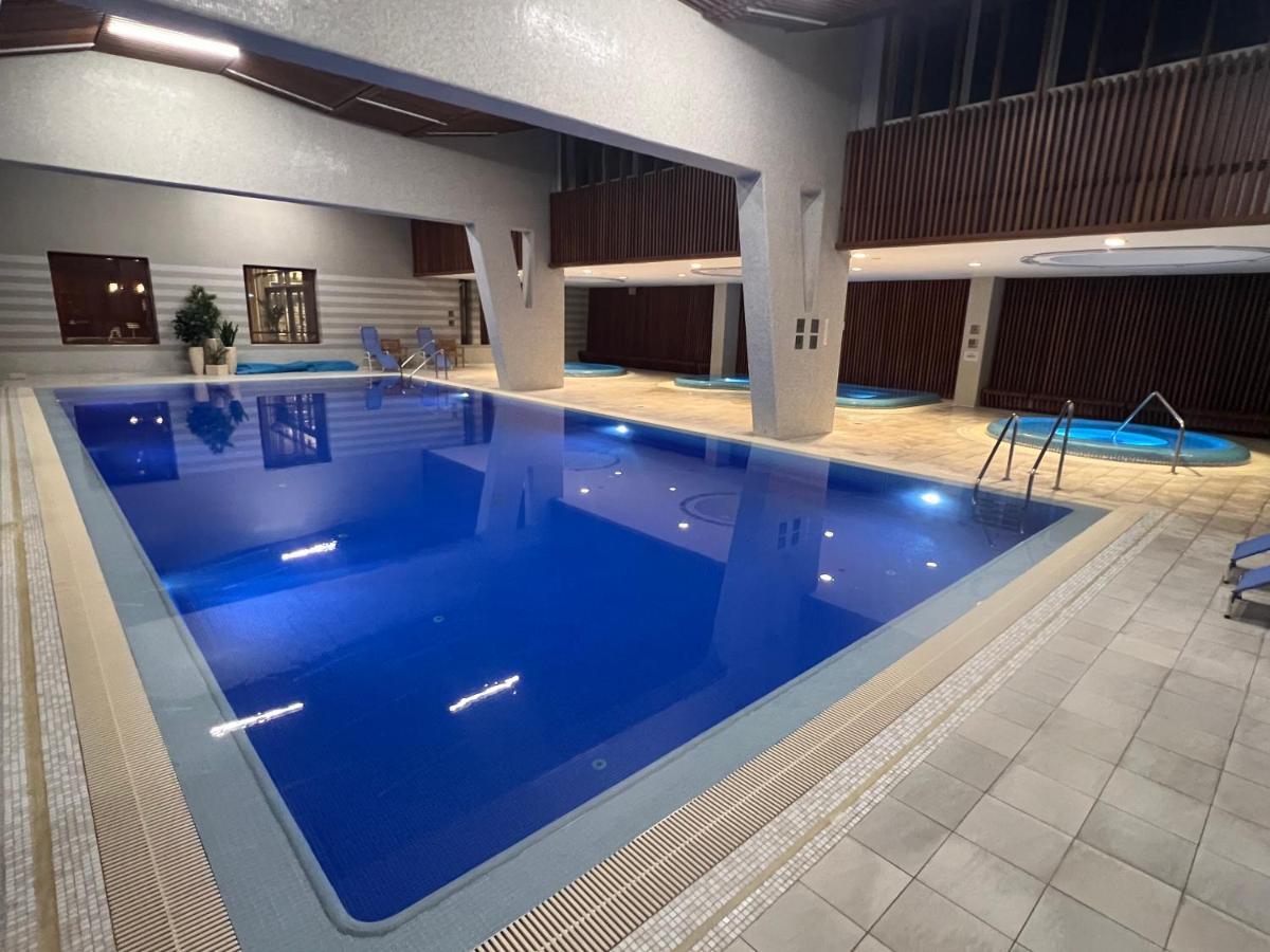 Luxury Apartment Dunapest With Spa And Pool Budapest Luaran gambar